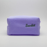 Trousse de Toilette ou Maquillage Personnalisable en Coton Gaufré, Pochette de Voyage Douce avec Broderie sur Mesure