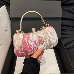 Bolsos de Mano de Lujo para Mujer con Flores Bordadas de Perlas para Graduación 2025, Bolsos de Noche para Boda, Estilo Chino, Bolso de Mano Brillante - Product Image 3