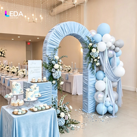 Arche de mariage LEDA Luxe 3D avec support en tissu et housse en tissu plissé pour la décoration d'événements de mariage