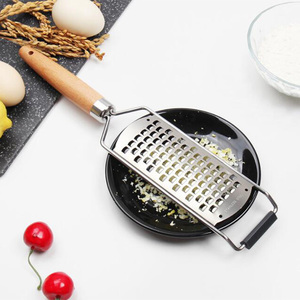 Râpe à main en acier inoxydable pour cuisine, pour fromage, citron, agrumes, gingembre, ail, chocolat, compatible lave-vaisselle - Product Image 1