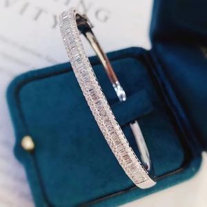 Xinfly Wholesale Italian 18K <b>Solid</b> <b>Gold</b> 1.2ct Diamonds <b>Bangle</b> Fashion Trend Fine Jewellery <b>Bangle</b> for Women Gift - Product Image 5