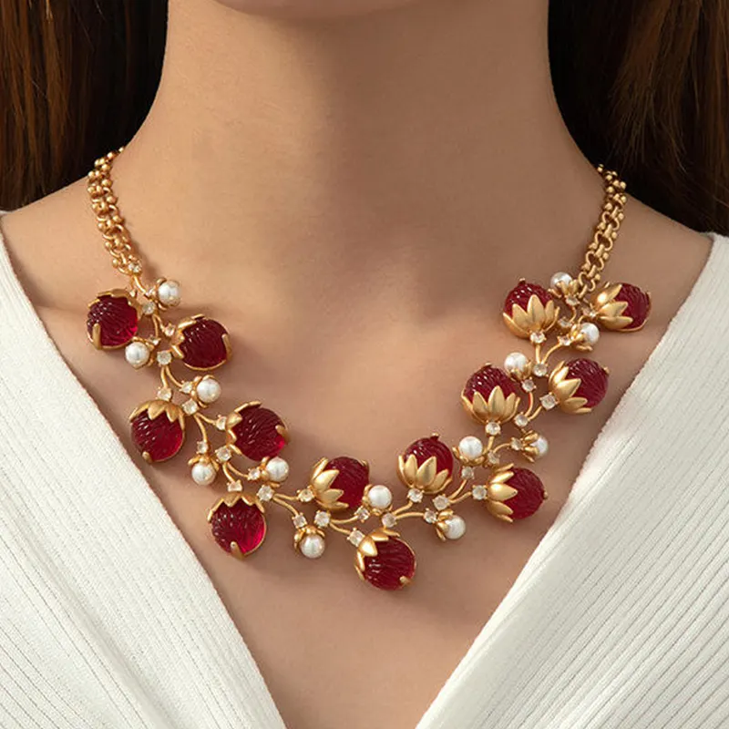 18k Gold plattiert Zirkon Anhänger Perle Edelstahl Schmuck-Set Mode Luxus Blumen-Halsband