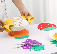 Yongli Trépied en silicone, sous-verre multifonctionnel en forme de fruit mignon antidérapant résistant à la chaleur pour tables et comptoirs
