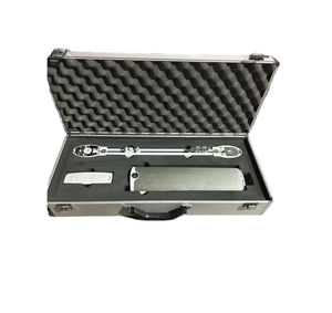 Boîte de présentation polyvalente en contreplaqué avec cadre en aluminium et insert en mousse personnalisé pour une protection renforcée et la démonstration de matériel - Product Image 1