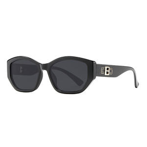 Gafas de Sol Cat Eye 2025 para Mujer, Montura de Plástico Negra, Protección UV400 Tipo 3, Estilo para Conducir - Product Image 4