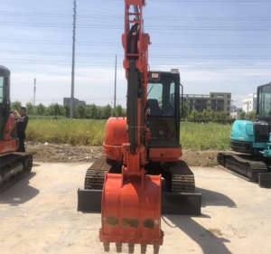KUBOTA KXU55 Toneladas Venta caliente Mini Excavadora Usada Buena calidad Características Componentes principales Motor Bomba Motor Cojinete PLC - Product Image 3