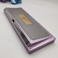 Clavier mécanique en Aluminium anodisé, 60 pièces, avec plaque en laiton, fraisage cnc, pièces en Aluminium anodisé, OEM