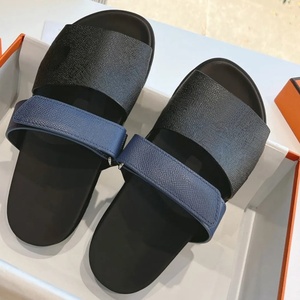 Sandalias Unisex de Alta Calidad con Suela Ligera de TPU, Pantuflas Casuales de Diseño de Lujo, Transpirables, Estilo H, para Verano - Product Image 3