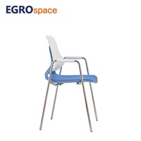 Chaise de réunion empilable EGROspace pour conférence, réception, salle d'attente, formation, bureau et visiteurs