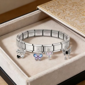 Ultima Moda: Ciondolo Charm <span class=keywords><strong>Italiano</strong></span> Serie Farfalla Colorata, Compatibile con Bracciali in Acciaio Inox da 9mm, per Creare Regali Fai-da-Te - Product Image 3