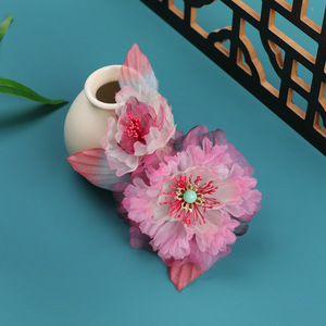 Nuevo Diseño de Primavera, Diadema Hanfu Original Hecha a Mano con Flores de Seda en Degradado Púrpura-Rojo, Horquilla Suave, Flor Estampada en Caliente - Product Image 1