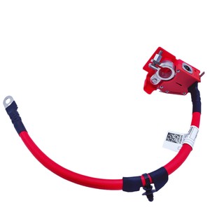 Cable Positivo de Batería BMW 61128796959, Conector Automotriz de PVC Rojo para Uso en Automóviles - Product Image 1