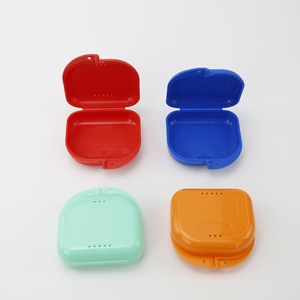 Estuche portátil para dentaduras postizas Lk-410, estuche de plástico para almacenamiento oral para adultos, tamaño grande para el cuidado de las dentaduras postizas - Product Image 1