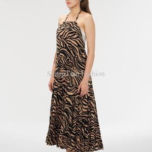 เดรสยาวผู้หญิงลายทางแบบผูกคอ เปิดหลัง สไตล์โบฮีเมียนวินเทจทรงหลวมสำหรับใส่ไปทะเลช่วงฤดูร้อน - Product Image 4