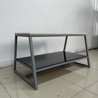 Table de présentation à double niveau avec éclairage LED de style industriel pour la présentation de vêtements en magasin, avec taille personnalisable