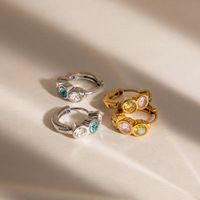 Boucles d'oreilles Huggie en acier inoxydable plaqué or 18 carats, étanches et inaltérables, avec zircone colorée, pour usage quotidien, vente en gros