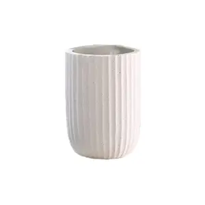 Pot en fibre de verre PC1247-17043 d'origine malaisienne idéal de grande taille pour les plantes vertes