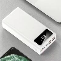 Power Bank 50000mAh OEM LOGO Lampu LED Ganda Power Bank Kapasitas Tinggi Casing Baterai Charger Dengan Empat Port USB Pengisian Daya