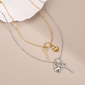 Collar con Candado de Corazón de Acero Inoxidable, Venta Caliente Transfronteriza, Diseño Simple, Deportivo, Versátil, de Lujo Ligero para Mujer - Product Image 2