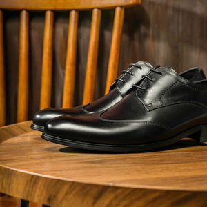 Zapatos formales clásicos de lujo para hombre, de alta calidad, con cordones, hechos a mano, con estilo y simplicidad, de cuero. - Product Image 3