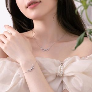 Dylam Exquisite Fine Fashion, Joyería para Mujer, Hipoalergénica, Plata S925, Cadena de Eslabones, Corazón, Alas de Ángel, Zirconia 5A, Pulseras con Colgante - Product Image 2