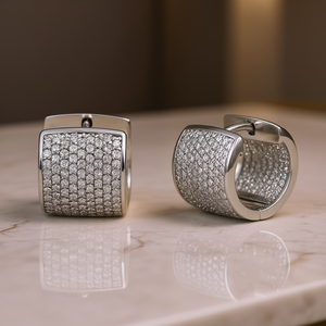 Boucles d'oreilles Huggie en or rose, clous géométriques micro-pavés en cristal et strass, bijoux de mode classiques unisexes pour soirée - Product Image 2