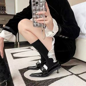 รองเท้าส้นสูงผู้หญิงหัวแหลมเข้ากับสีของน้องสาวแบบมีสไตล์ - Product Image 2