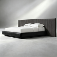 Lit King Size Italien Rembourré en Bois Extra-Large avec Tête de Lit Étendue, Style Minimaliste de Luxe, Idéal pour Villa Haut de Gamme
