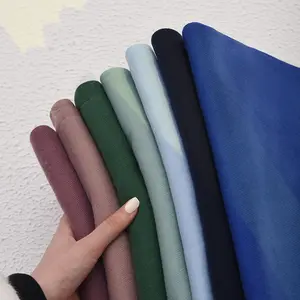 Écharpe d'hiver de haute qualité en gros de couleur pure 180 cm pour les femmes