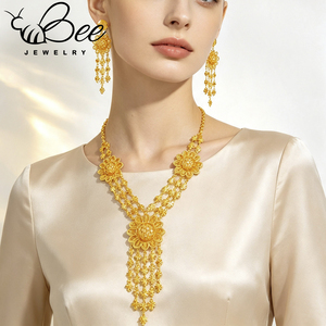 Conjunto de joyería nupcial de lujo y elegante, de aleación, con cuentas en color oro de 18K, collar largo y aretes grandes, para fiesta de noche. - Product Image 3