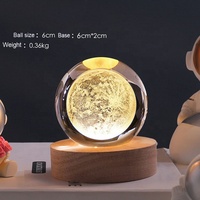 Boule de Voie Lactée en Cristal avec Base de Lumière LED en Bois Forme de Trophée Gravée au Laser Sablé pour Décoration de Mariage Cadeaux