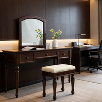 Ensemble de meubles de salle de bain pour hôtel moderne |   Coiffeuse autoportante avec miroir et tabouret pour chambres d'hôtes urbaines et boutiques