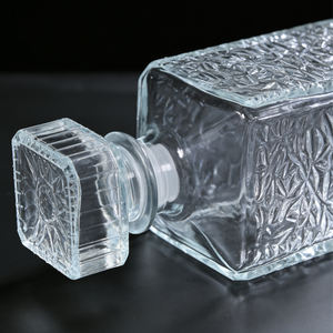 Vente en gros de carafes à liqueur en verre carrées transparentes de luxe, vides, de 500 ml, 750 ml et 1000 ml, pour le brandy, le gin, la vodka, le <span class=keywords><strong>rhum</strong></span> - Product Image 4