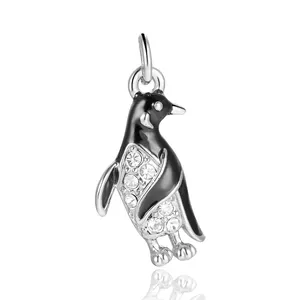 Personal isierte Großhandel Emaille Pinguin Anhänger Tier Charme für Schmuck herstellung