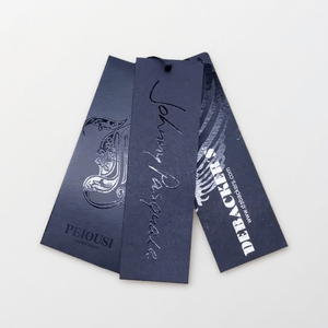 ป้ายแขวนเสื้อผ้ากระดาษสีดำพิมพ์โลโก้ตามสั่ง ดีไซน์ Spot UV ป้ายแขวนกระดาษกำมะหยี่ - Product Image 3