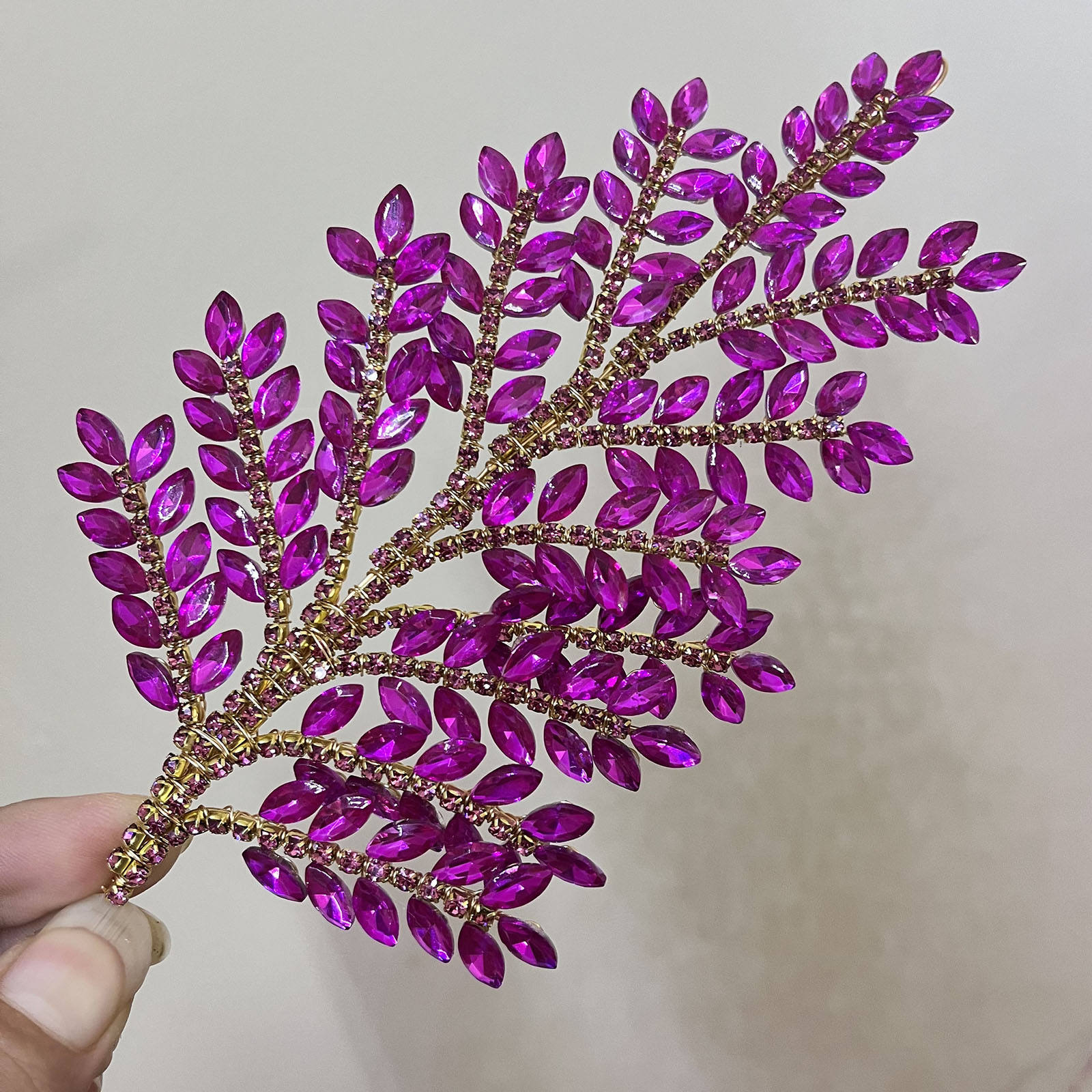 Base dorée avec rose