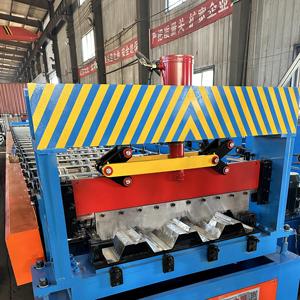 เครื่องขึ้นรูปลอนหลังคาโลหะอัตโนมัติราคาโรงงาน เครื่องทำกระเบื้องหลังคาเหล็กเย็นสำหรับงานก่อสร้างอาคาร - Product Image 5