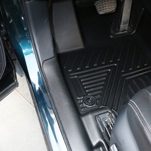 Alfombrilla de TPE 5D Impermeable, Antideslizante e Inodora para Toyota Rush, Venta al Por Mayor - Product Image 1