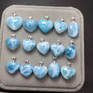 Larimar naturel pendentif en forme de <span class=keywords><strong>coeur</strong></span> pendentif en cristaux de haute qualité à vendre - Product Image 2