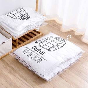 Organizador Colgante para Armario, Plegable y Ahorrador de Espacio, Sellado de Plástico Transparente para Almacenamiento de Ropa y Compresión de Armarios - Product Image 2