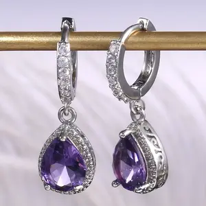 Huitan — boucles d'oreilles brillantes de couleur violette, boucles d'oreilles en forme de goutte d'eau, romaines, royales, romantiques, pour femmes, brillantes