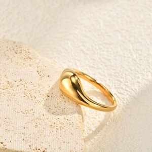 Bague dôme goutte d'eau en acier inoxydable 316L et or 18 carats pour femme, bague minimaliste épaisse en forme de haricot, bijou statement étanche - Product Image 5