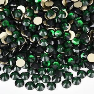 Strass en verre de haute qualité OLeeya, cristaux dorés à dos plat, pierres pour nail art, bricolage et décorations - Product Image 4