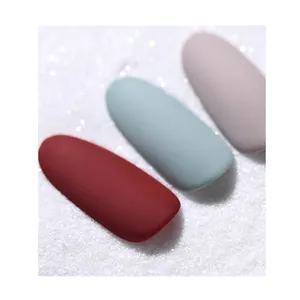 Cosmétiques de marque privée sans étiquette de marque noir mat finition vernis à ongles uv led gel fourrure texture velours haut manteau sans essuyage