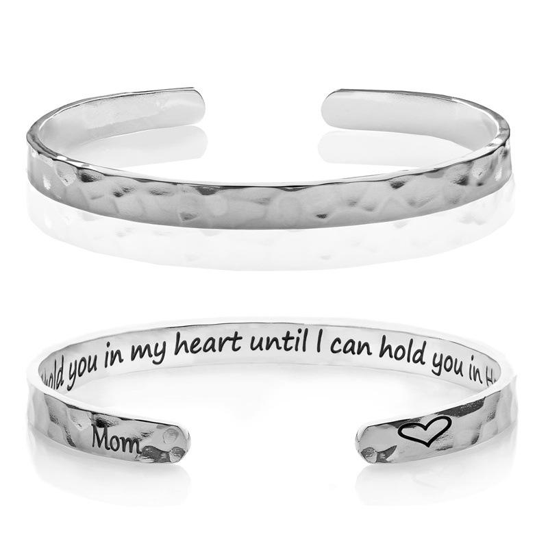 03-MOM_s Gift-I will hold you in my