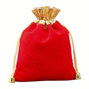 Pochette en velours rouge à bordure dorée avec cordon de serrage, sac cadeau pour bijoux - Product Image 3
