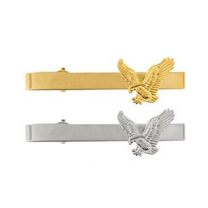 Pince à cravate personnalisée avec logo en métal Aigle Américain en vol – Or ou Argent – Cadeau artisanal - Product Image 1