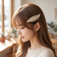 Barrette à cheveux pour filles, style 'Sweet Girls', en alliage orné de strass et de perles, avec motifs feuille, ailes et perles, type bec de canard, pour le front ou latérale