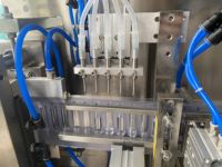 Machine de remplissage et de scellage d'ampoules en plastique 3ML avancée avec pompe péristaltique/pompe à piston