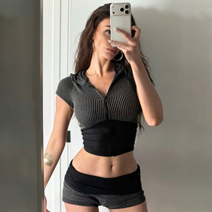 Conjunto de Dos Piezas para Mujer, Estilo Deportivo Informal, Sudadera Corta con Bloques de Color por Encima de la Rodilla + Pantalones Cortos de Cintura Baja con Elástico, Corte Ajustado - Product Image 2